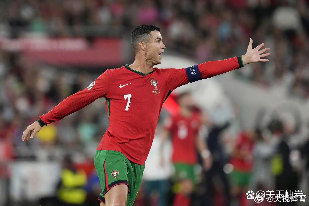 FPX不断突破！，C罗连续五场比赛得分超过比赛规则变更上演精彩一战